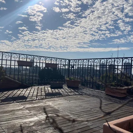 度假居 Hepburn 萨莱诺